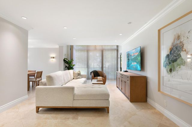 6895 Willow Wood Drive 1011, Boca Raton, FL 33434