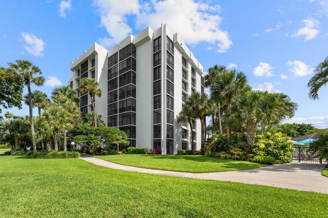 6895 Willow Wood Drive 1011, Boca Raton, FL 33434