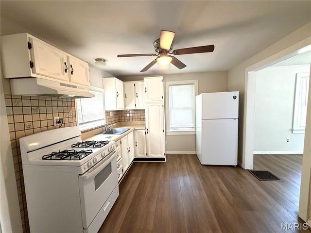 60 Connolly Drive, Calverton Park, MO 63135