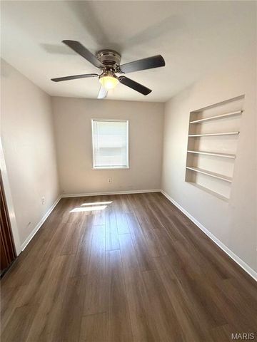 60 Connolly Drive, Calverton Park, MO 63135