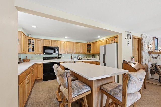 N7866 Kettle Moraine DRIVE, Whitewater, WI 53190