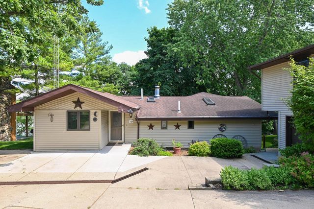 N7866 Kettle Moraine DRIVE, Whitewater, WI 53190