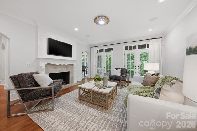 2418 La Maison Drive, Charlotte, NC 28226