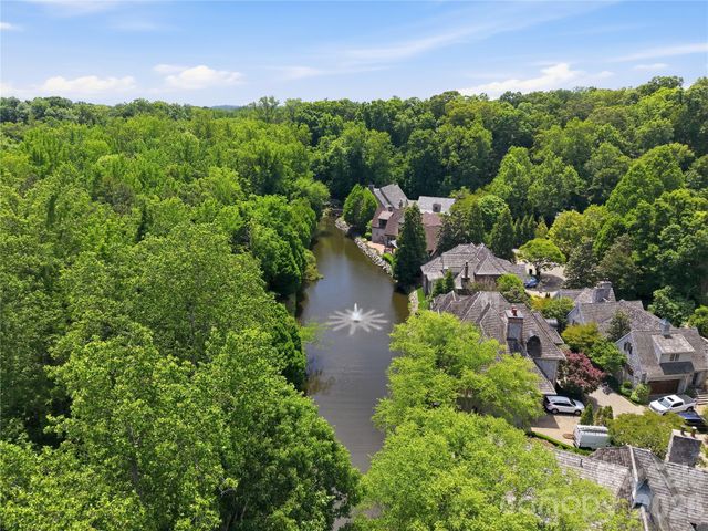 2418 La Maison Drive, Charlotte, NC 28226