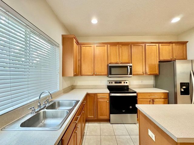 10545 SHADY FALLS COURT, Riverview, FL 33578