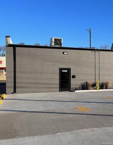 13665 Northline Road, Southgate, MI 48195