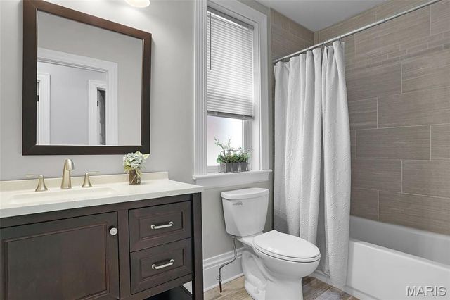 4212 Castleman Avenue, St Louis, MO 63110