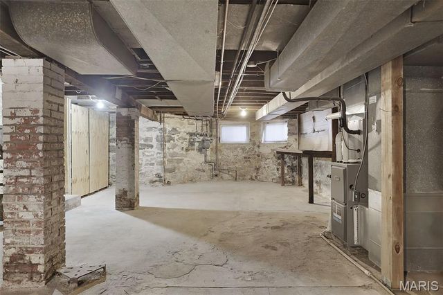 4212 Castleman Avenue, St Louis, MO 63110