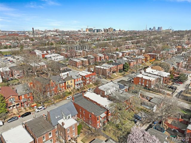 4212 Castleman Avenue, St Louis, MO 63110