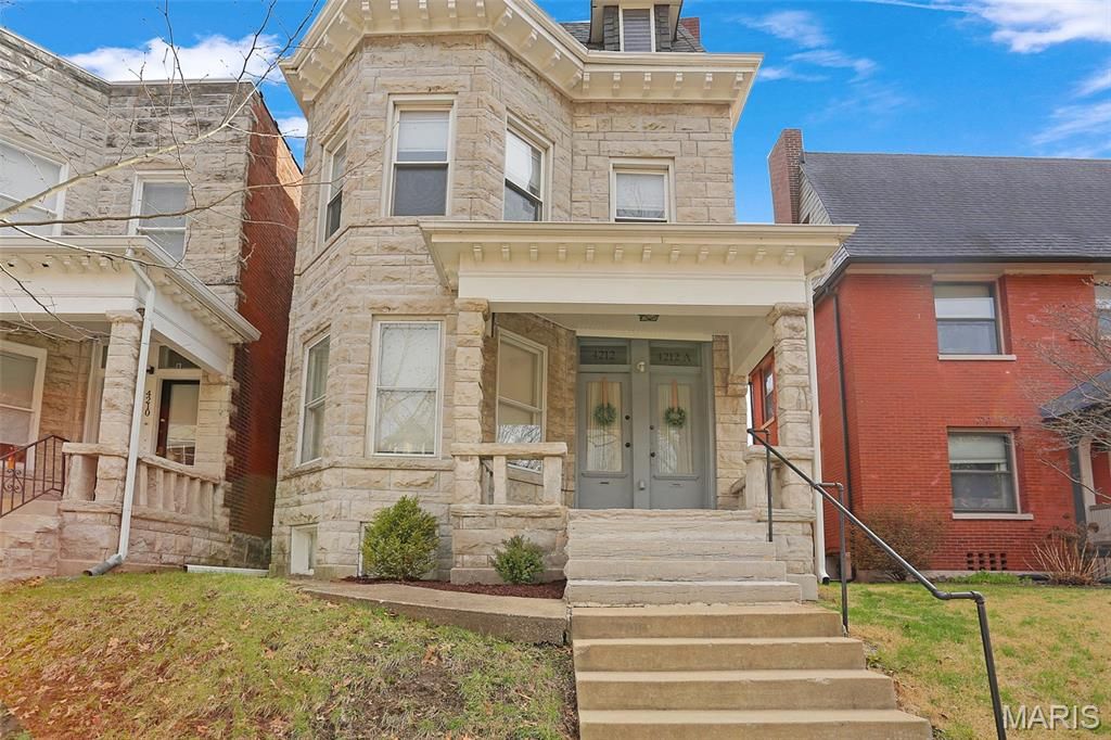 4212 Castleman Avenue, St Louis, MO 63110