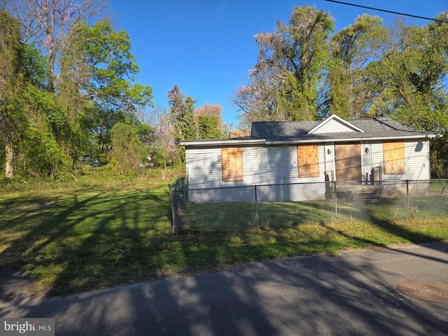 529 MCNAUGHTON AVE, Deptford, NJ 08096