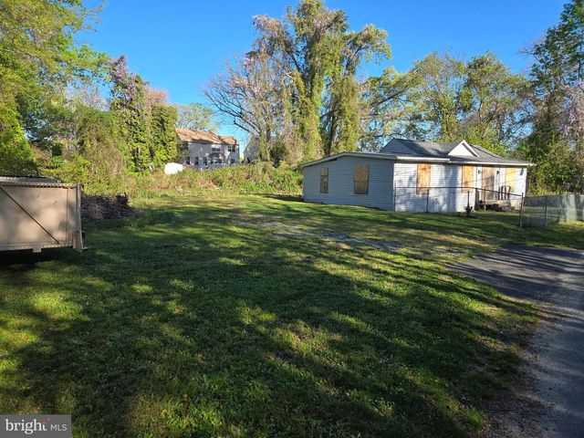 529 MCNAUGHTON AVE, Deptford, NJ 08096