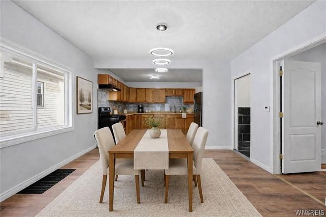 122 Dartmouth Avenue, Buffalo, NY 14215