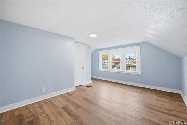 122 Dartmouth Avenue, Buffalo, NY 14215
