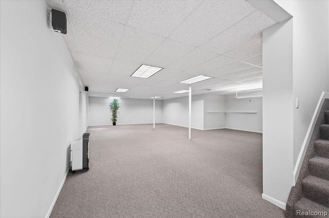6595 Deer Ridge Drive, Clarkston, MI 48348