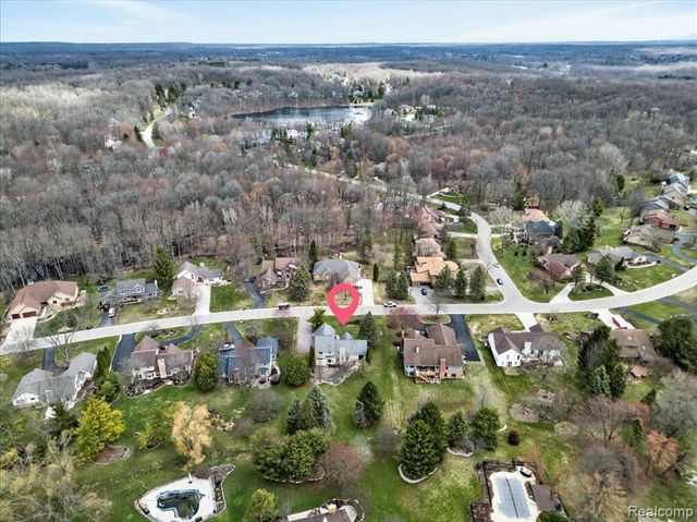 6595 Deer Ridge Drive, Clarkston, MI 48348