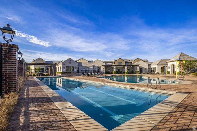 4228 W HAMPSHIRE RD, Hurricane, UT 84737