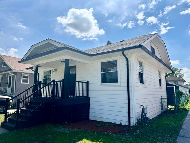 1914 S 21st Avenue, Maywood, IL 60153
