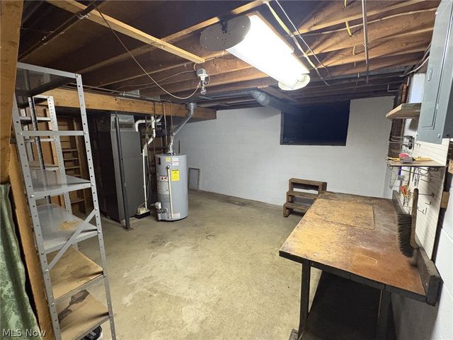 549 NW Montrose Avenue NW, Massillon, OH 44646