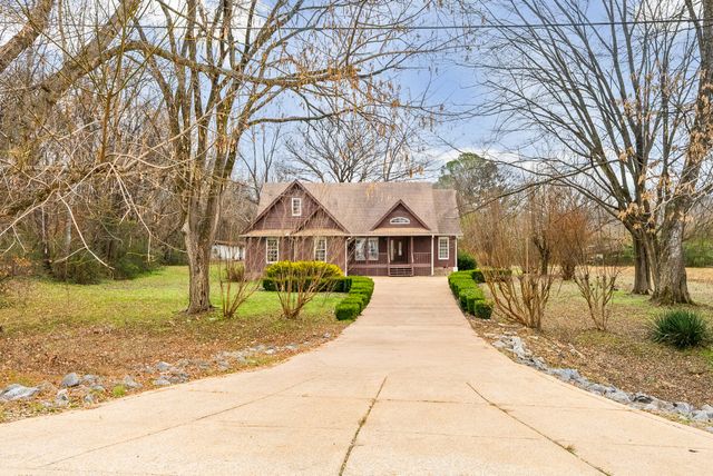 31 White Oak Road, Stewart, TN 37175
