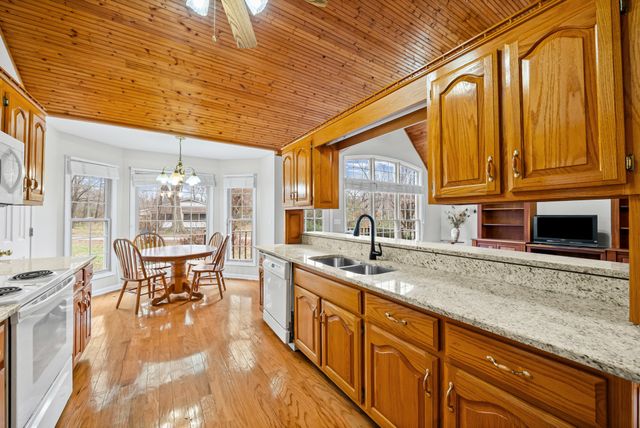 31 White Oak Road, Stewart, TN 37175