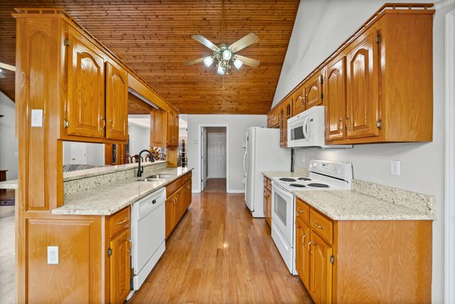 31 White Oak Road, Stewart, TN 37175