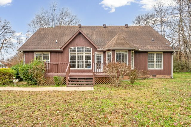 31 White Oak Road, Stewart, TN 37175
