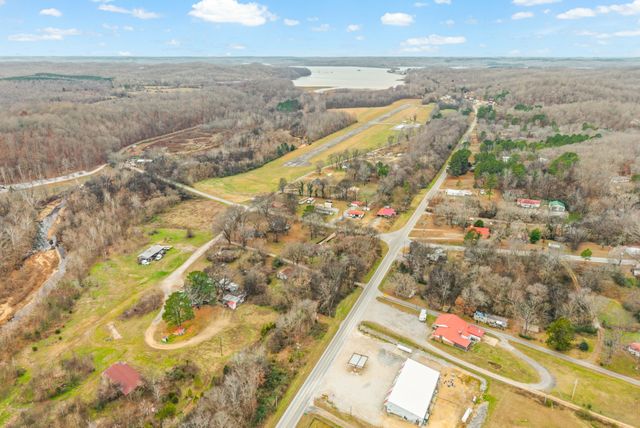 31 White Oak Road, Stewart, TN 37175