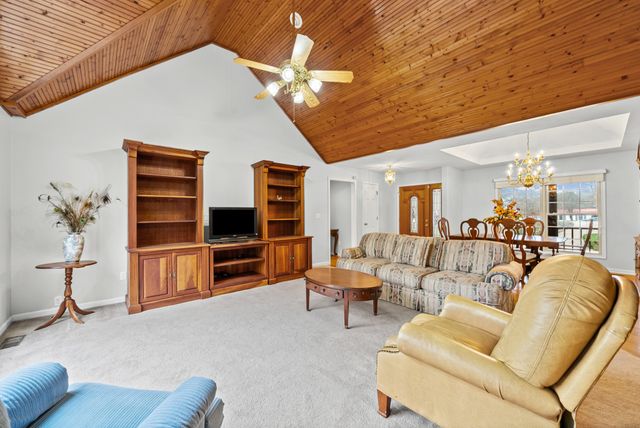 31 White Oak Road, Stewart, TN 37175