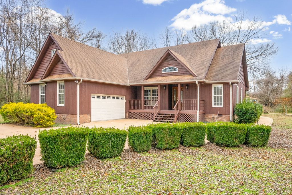 31 White Oak Road, Stewart, TN 37175