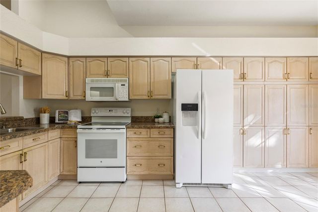 2142 ANDREWS COURT, Dunedin, FL 34698