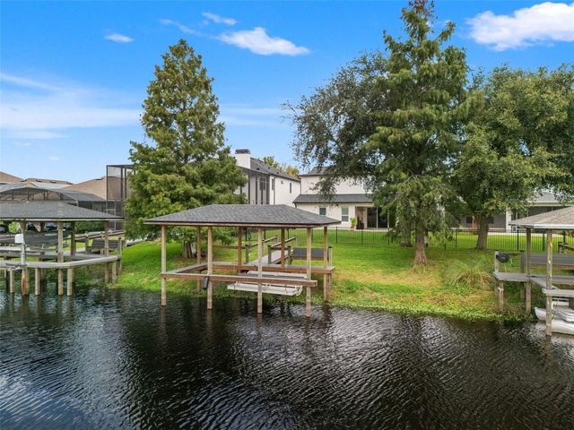 720 BAREFOOT BAY LOOP, Groveland, FL 34736