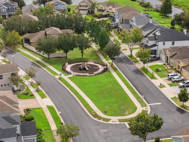 720 BAREFOOT BAY LOOP, Groveland, FL 34736