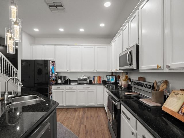 720 BAREFOOT BAY LOOP, Groveland, FL 34736