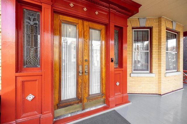 895 SUMMIT AVE, Jc, Heights, NJ 07307