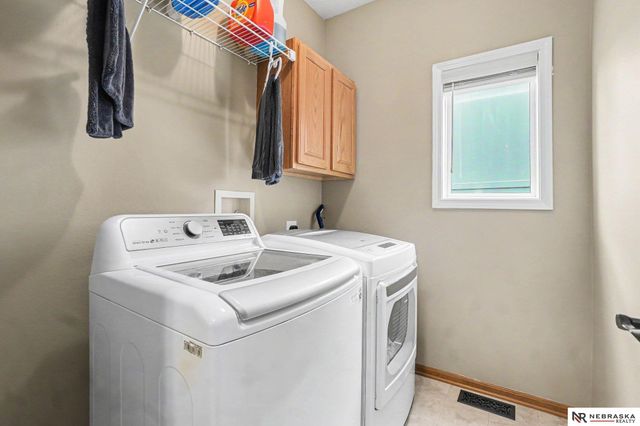 17908 Karen Circle, Omaha, NE 68135