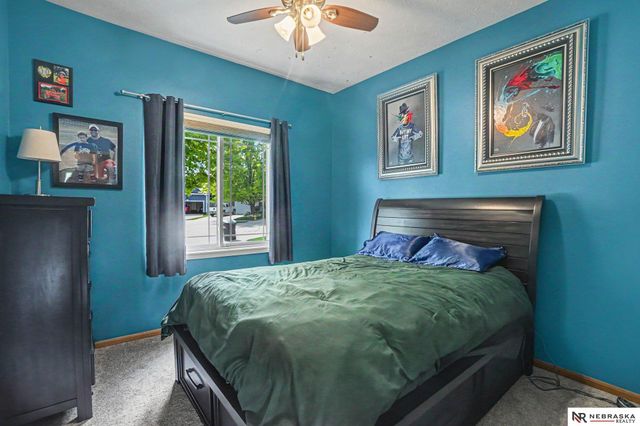 17908 Karen Circle, Omaha, NE 68135