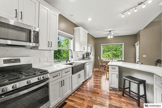 17908 Karen Circle, Omaha, NE 68135