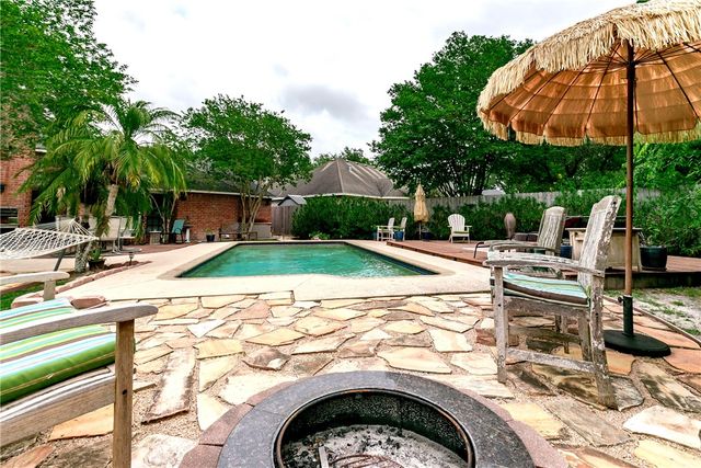 4905 Kerrville Dr, Corpus Christi, TX 78413