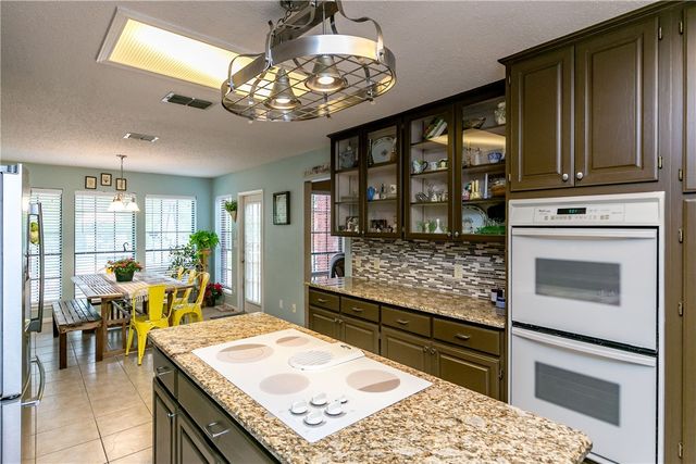 4905 Kerrville Dr, Corpus Christi, TX 78413