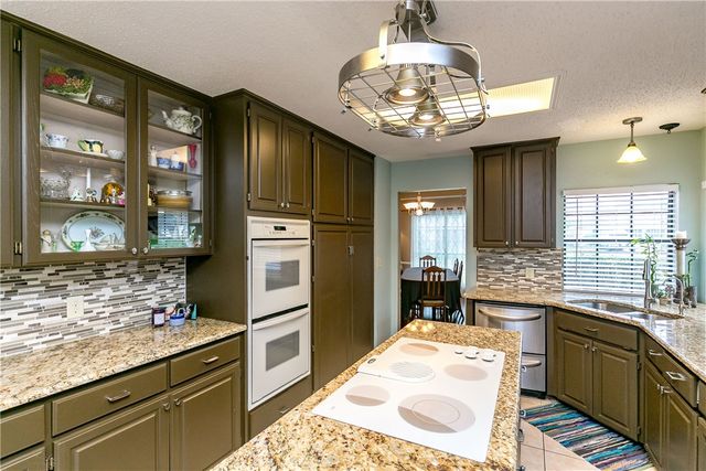 4905 Kerrville Dr, Corpus Christi, TX 78413