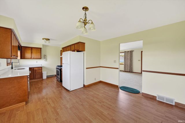 612 W 14th Street, Mishawaka, IN 46544