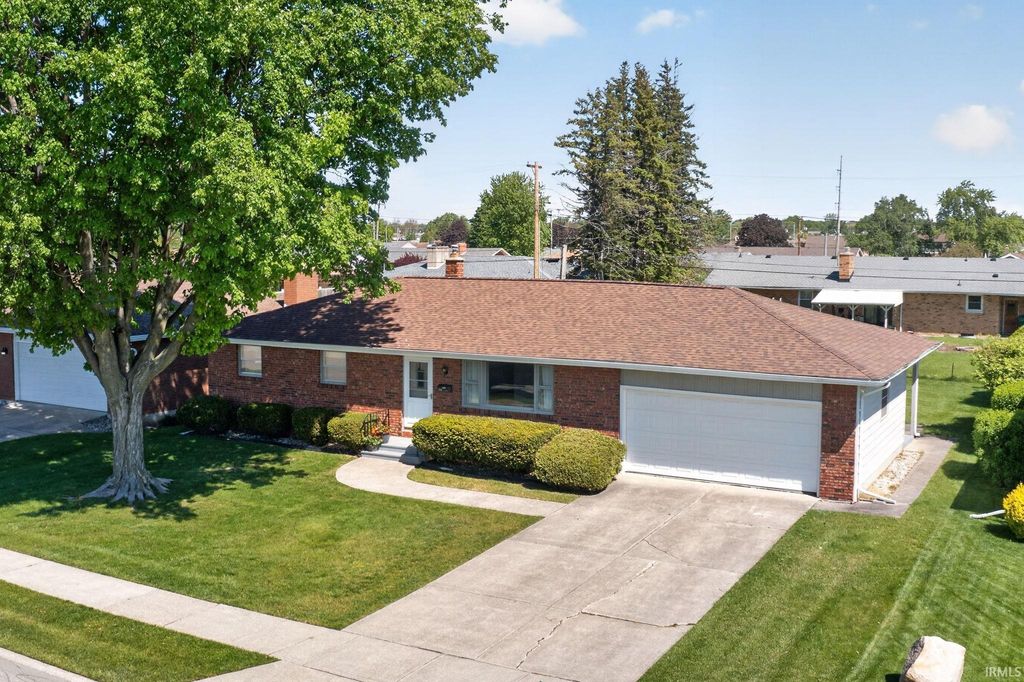612 W 14th Street, Mishawaka, IN 46544