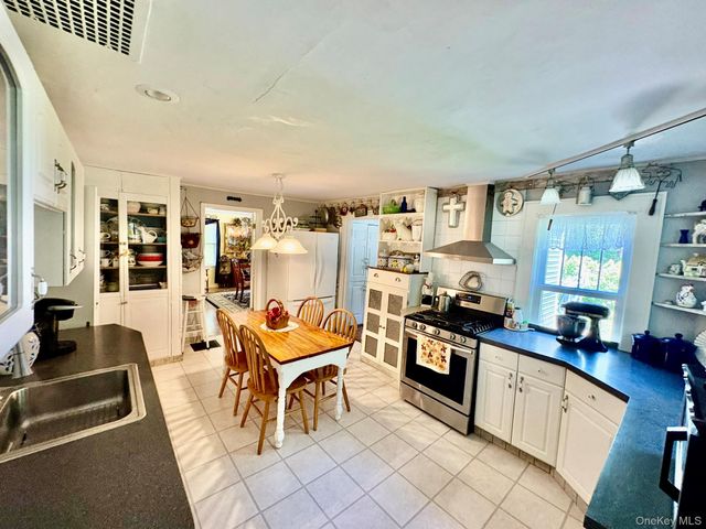 909 County Road 93, Roscoe, NY 12776