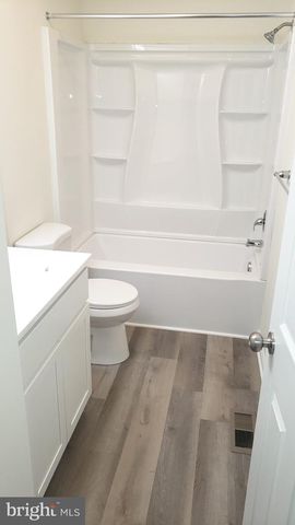 17 BRIDLE PATH, Wilmington, DE 19808