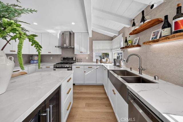 9242 Whitaker, Northridge, CA 91343