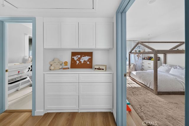 9242 Whitaker, Northridge, CA 91343