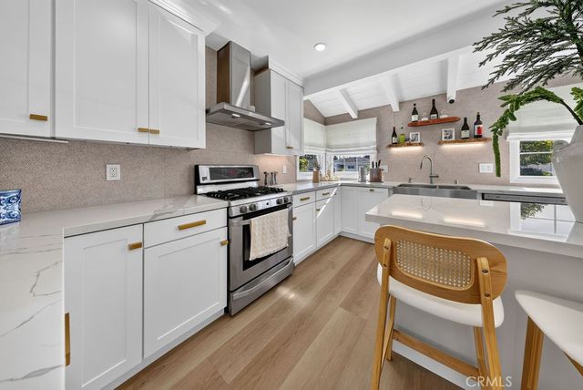 9242 Whitaker, Northridge, CA 91343