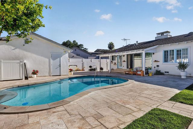 9242 Whitaker, Northridge, CA 91343