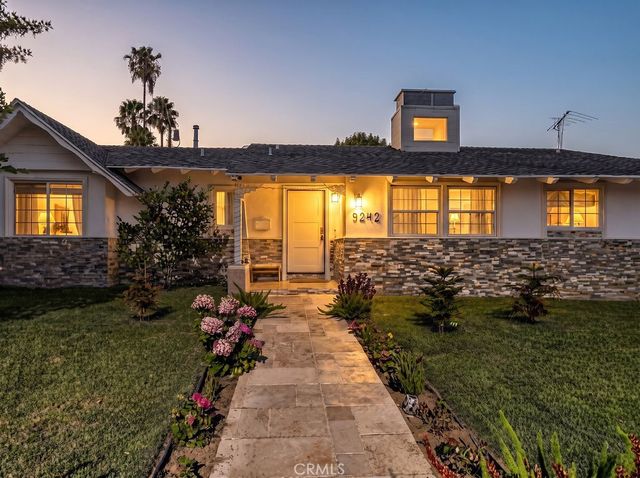 9242 Whitaker, Northridge, CA 91343